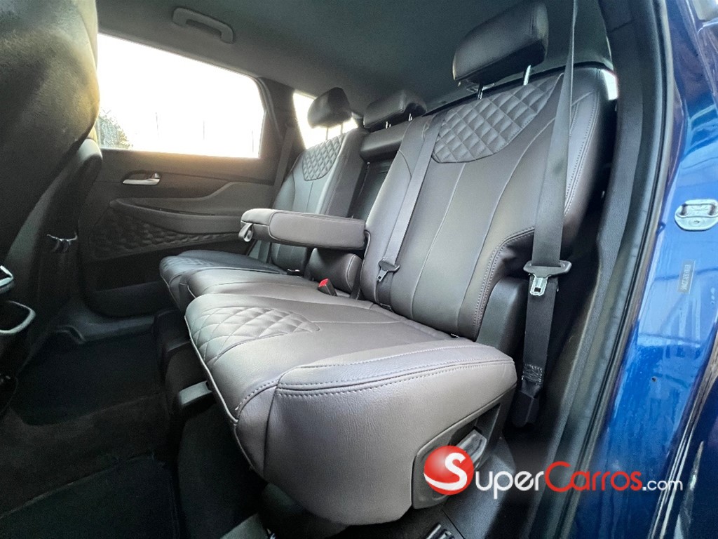 2020 Hyundai Santa Fe SE — foto 7 / 12