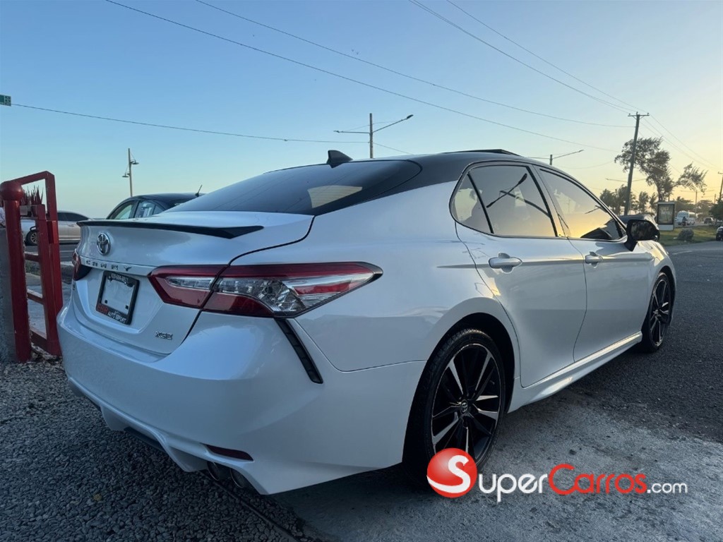 2019 Toyota Camry XSE — foto 4 / 9
