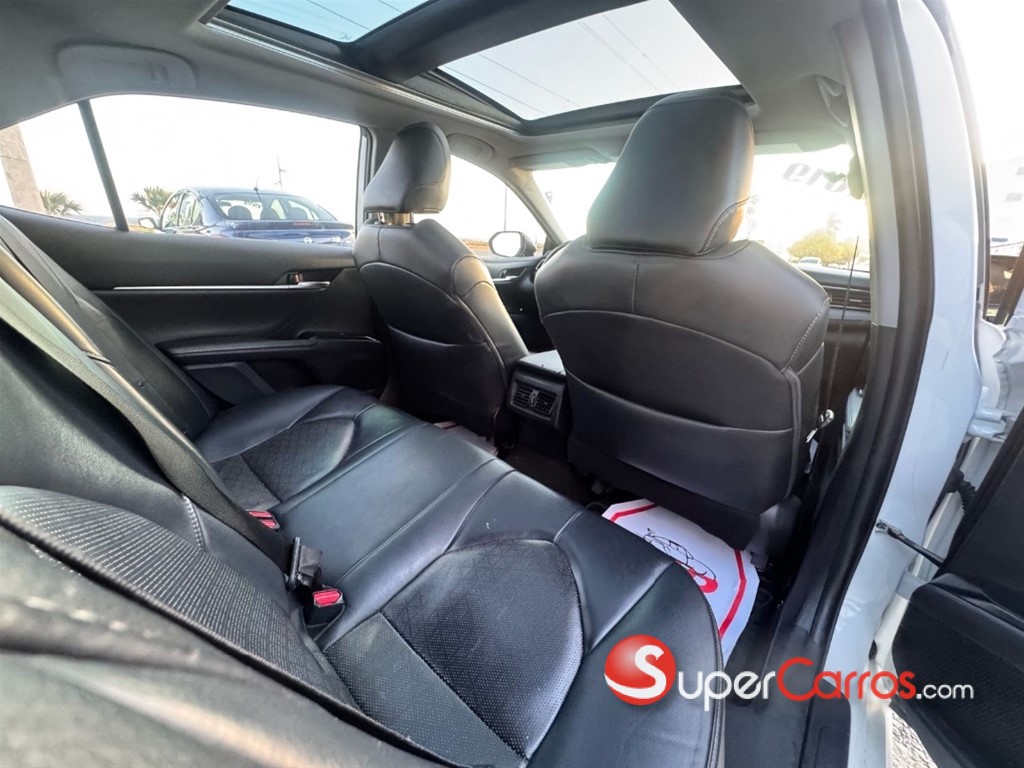2019 Toyota Camry XSE — foto 7 / 9