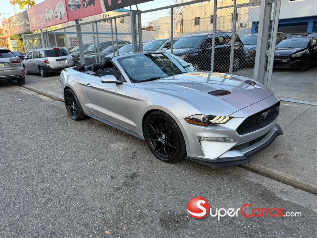 2019 Ford Mustang Ecoboost Premium — foto 2 / 10