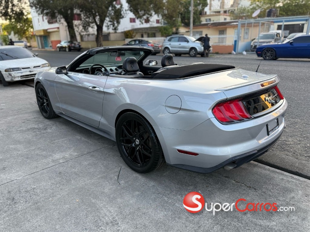 2019 Ford Mustang Ecoboost Premium — foto 5 / 10
