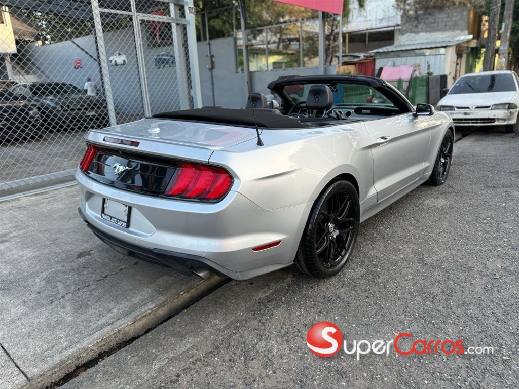 2019 Ford Mustang Ecoboost Premium — foto 6 / 10