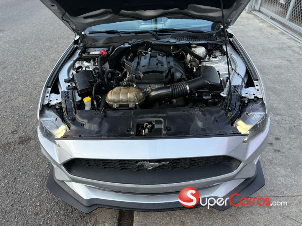 2019 Ford Mustang Ecoboost Premium — foto 9 / 10