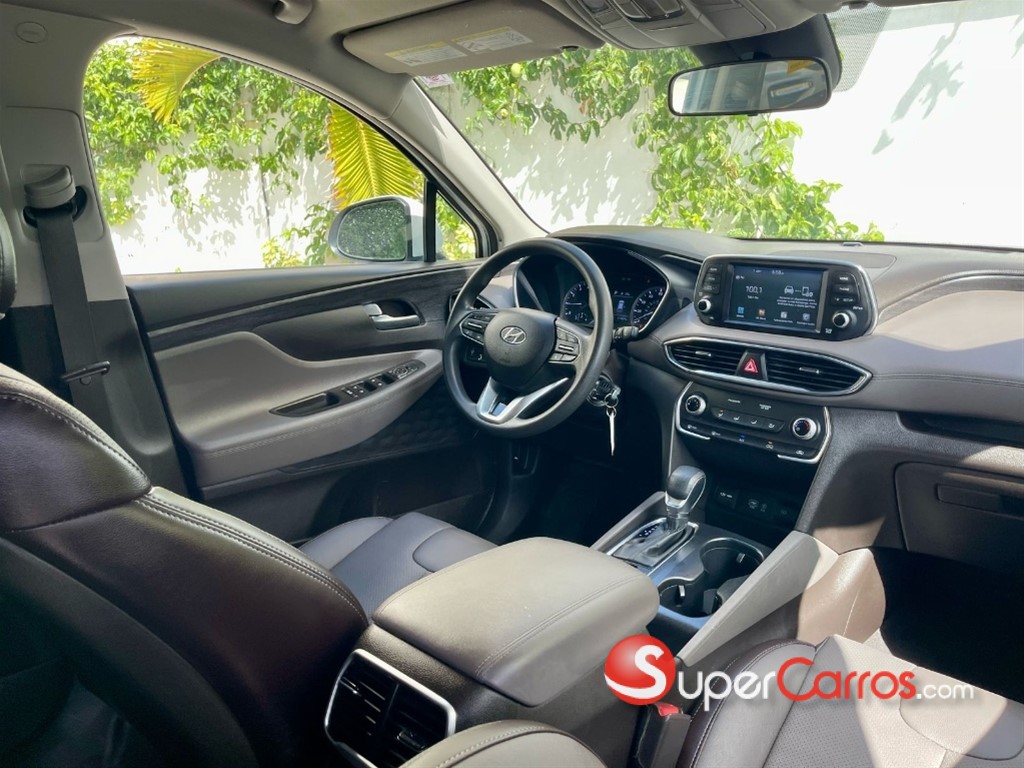 2020 Hyundai Santa Fe SE — foto 8 / 10