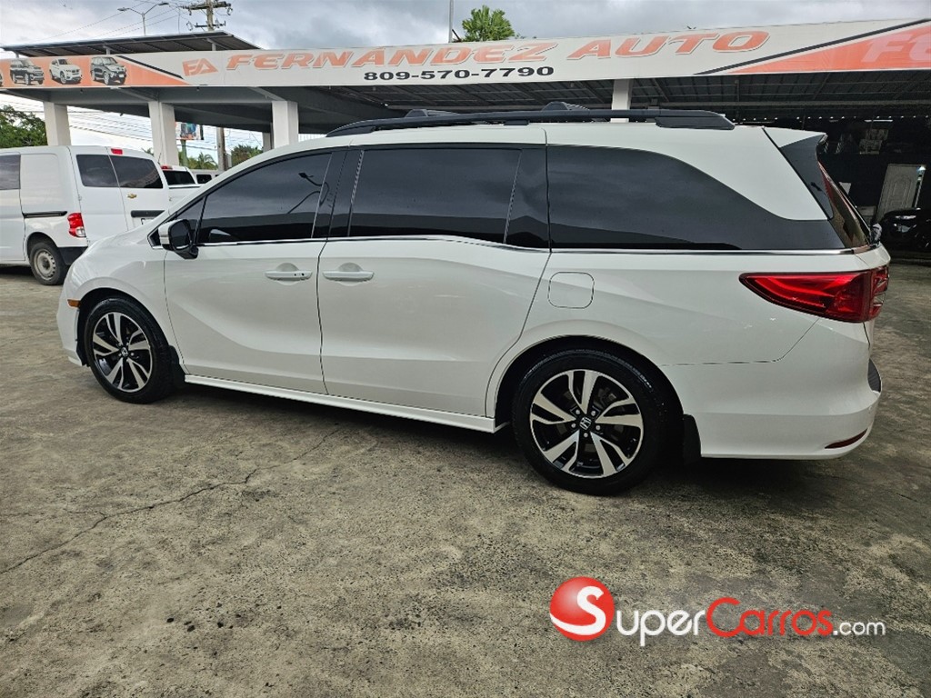 2018 Honda Odyssey Elite — foto 6 / 12