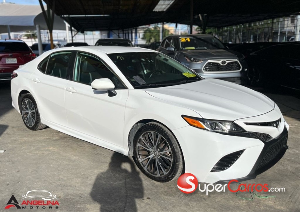 2019 Toyota Camry SE