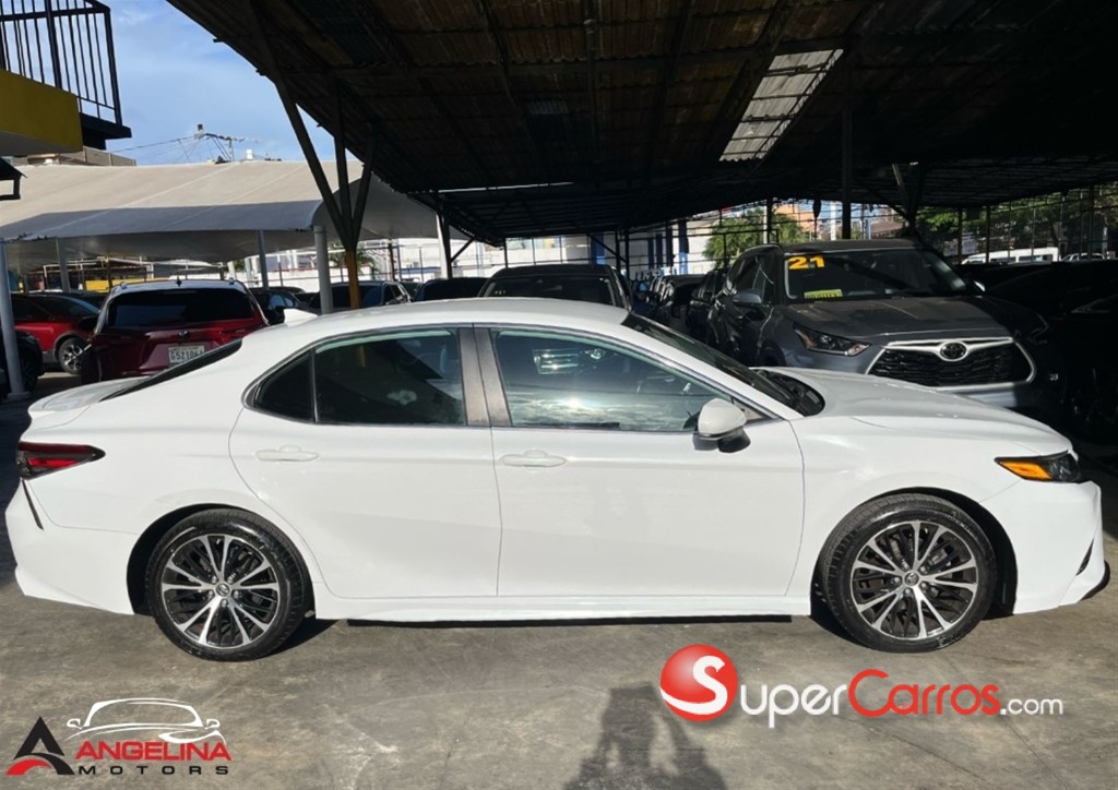 2019 Toyota Camry SE — foto 2 / 11