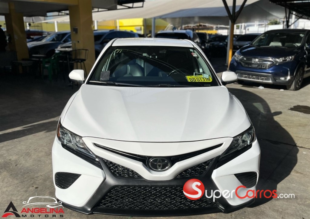 2019 Toyota Camry SE — foto 3 / 11