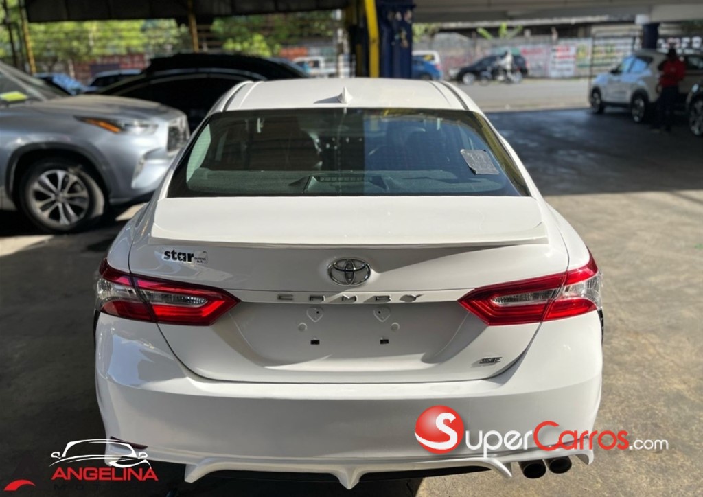 2019 Toyota Camry SE — foto 4 / 11