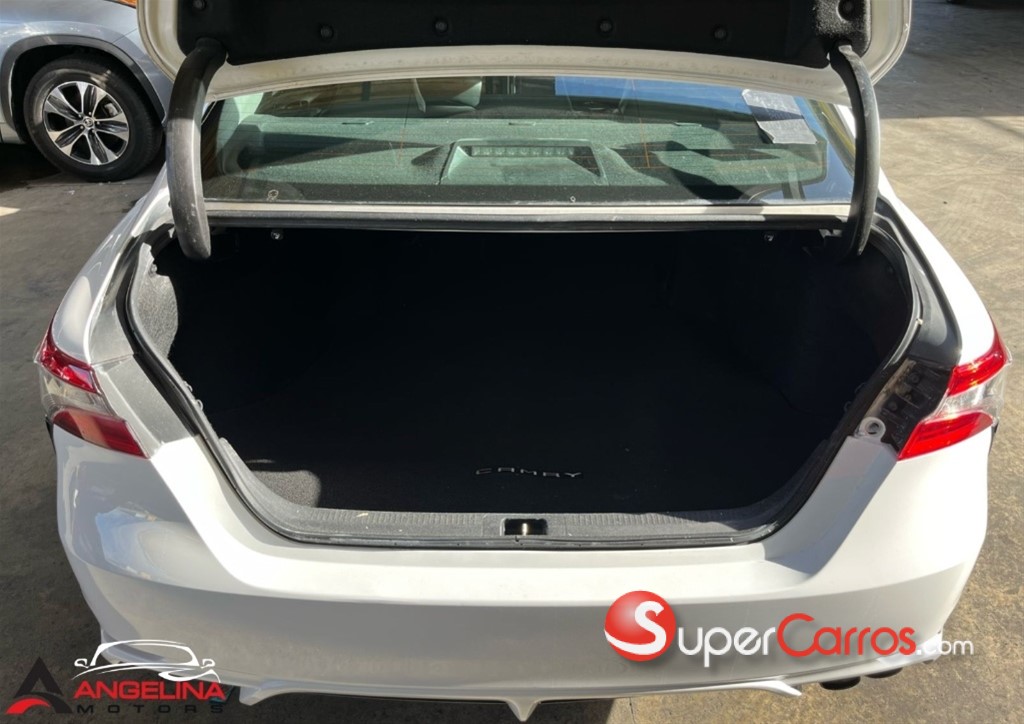 2019 Toyota Camry SE — foto 5 / 11