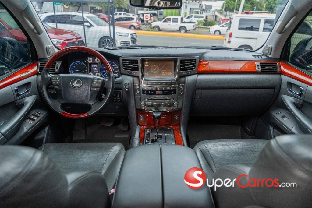 2009 Lexus LX 570 — foto 8 / 12