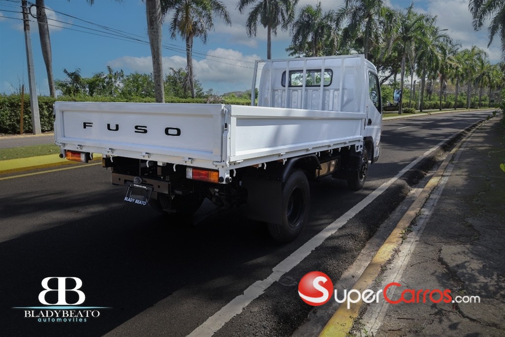 2026 Mitsubishi Motors Canter Cama 12 Pies — foto 10 / 10
