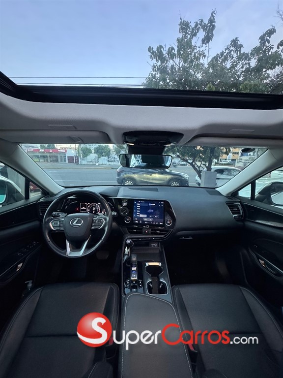 2023 Lexus NX 250 — foto 4 / 12