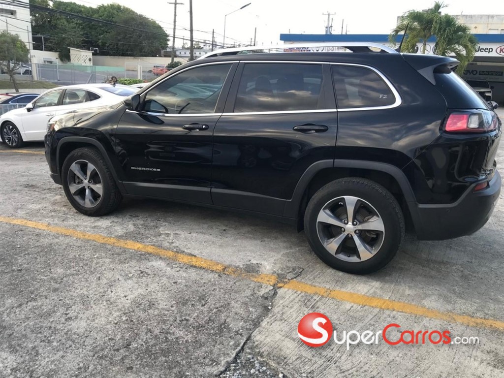 2019 Jeep Cherokee Limited — foto 2 / 7