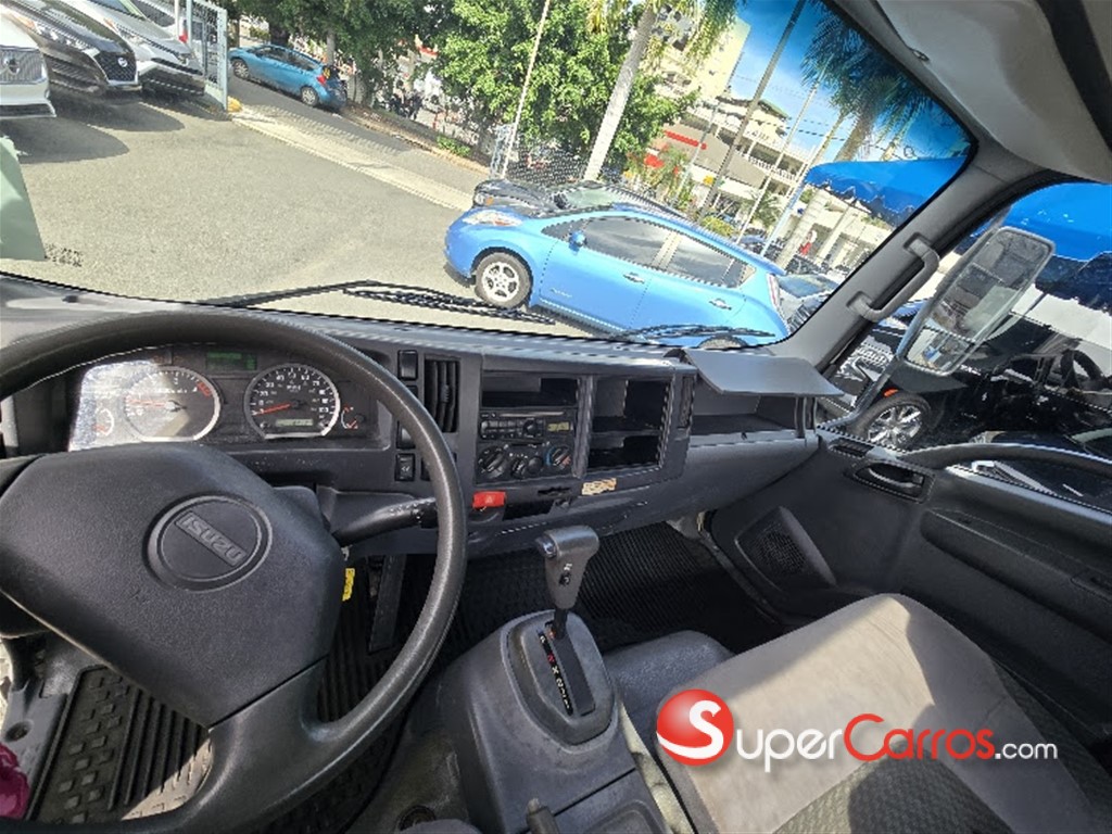 2013 Isuzu NPR 16 pies — foto 6 / 11