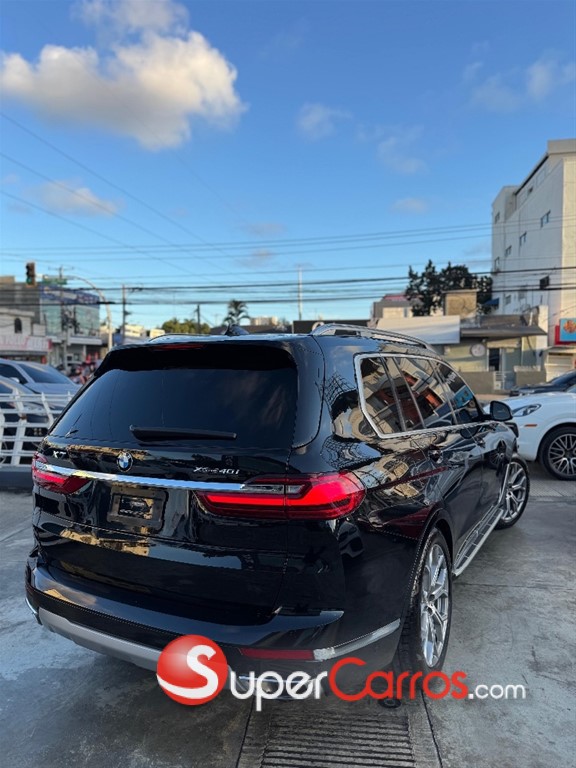 2021 BMW X 7 XDRIVE 40i — foto 3 / 7