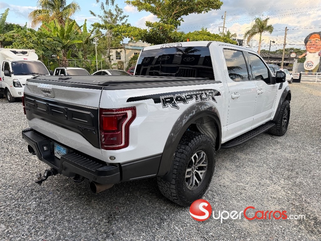 2017 Ford F 150 Raptor — foto 6 / 10