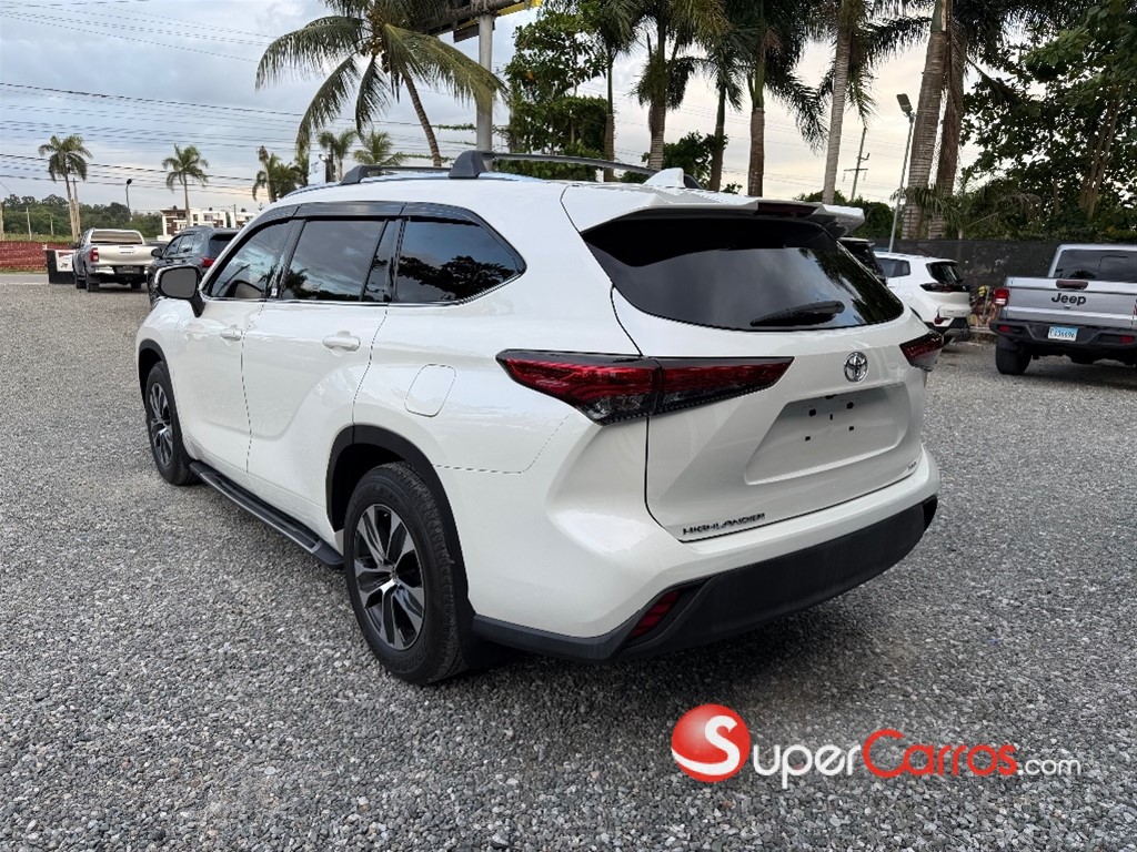 2020 Toyota Highlander Limited — foto 4 / 10
