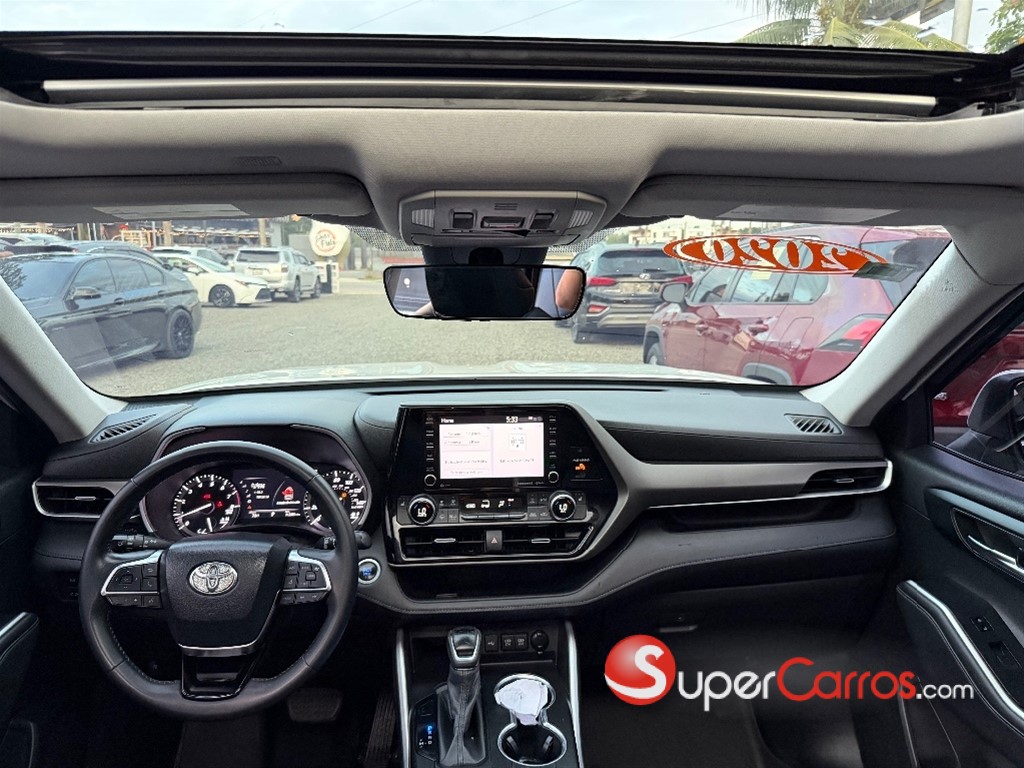 2020 Toyota Highlander Limited — foto 9 / 10
