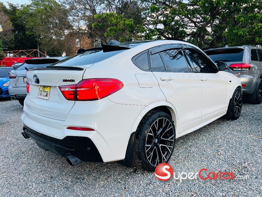 2017 BMW X 4 M40i — foto 9 / 12