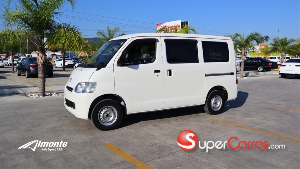 2019 Toyota Town-Ace — foto 2 / 12