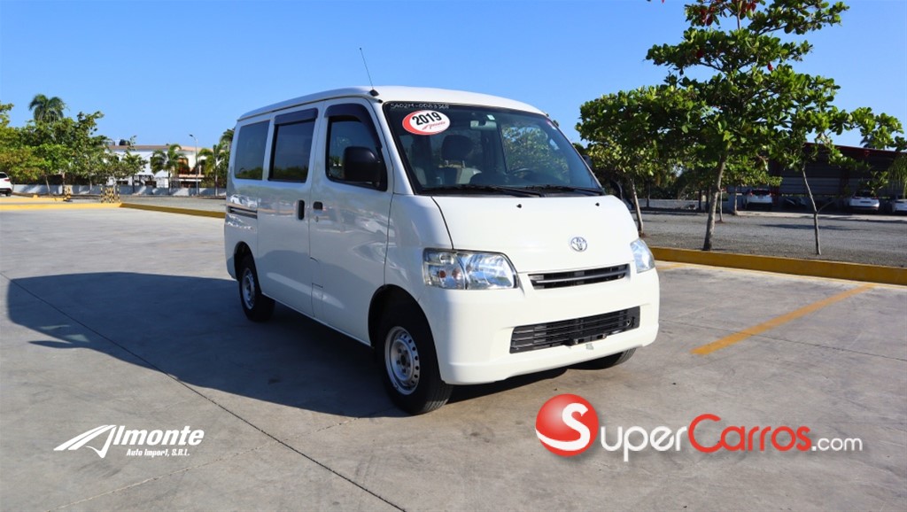 2019 Toyota Town-Ace — foto 6 / 12