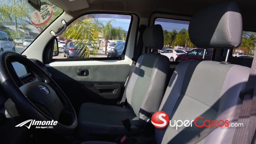 2019 Toyota Town-Ace — foto 8 / 12