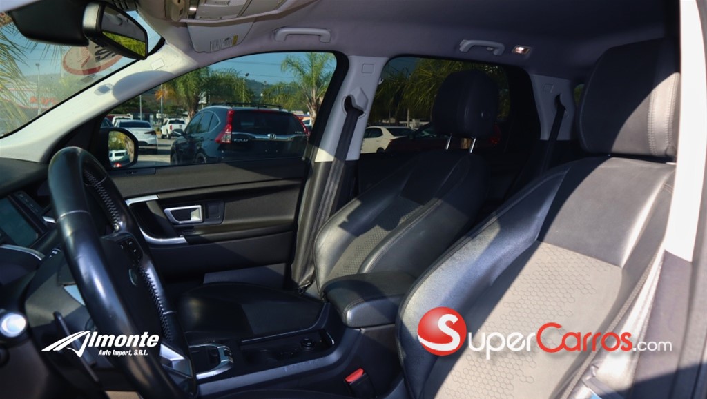 2016 Land Rover Discovery Sport HSE — foto 7 / 11