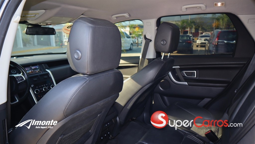 2016 Land Rover Discovery Sport HSE — foto 8 / 11