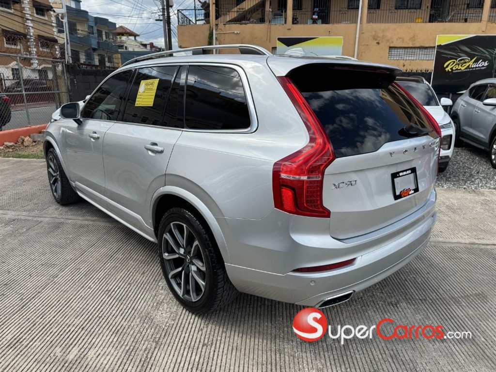 2019 Volvo XC90 Momentum T6 — foto 4 / 10