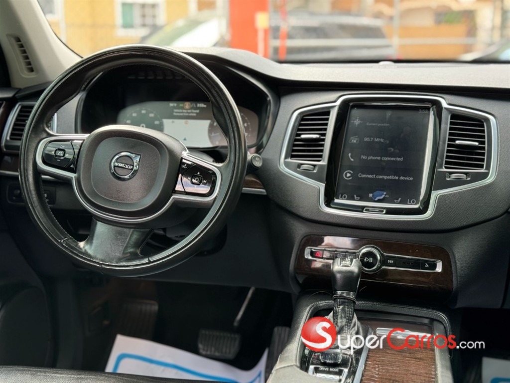 2019 Volvo XC90 Momentum T6 — foto 8 / 10