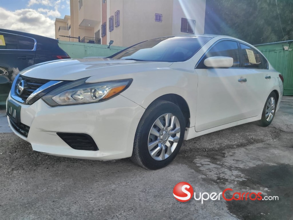 2017 Nissan Altima S — foto 2 / 11