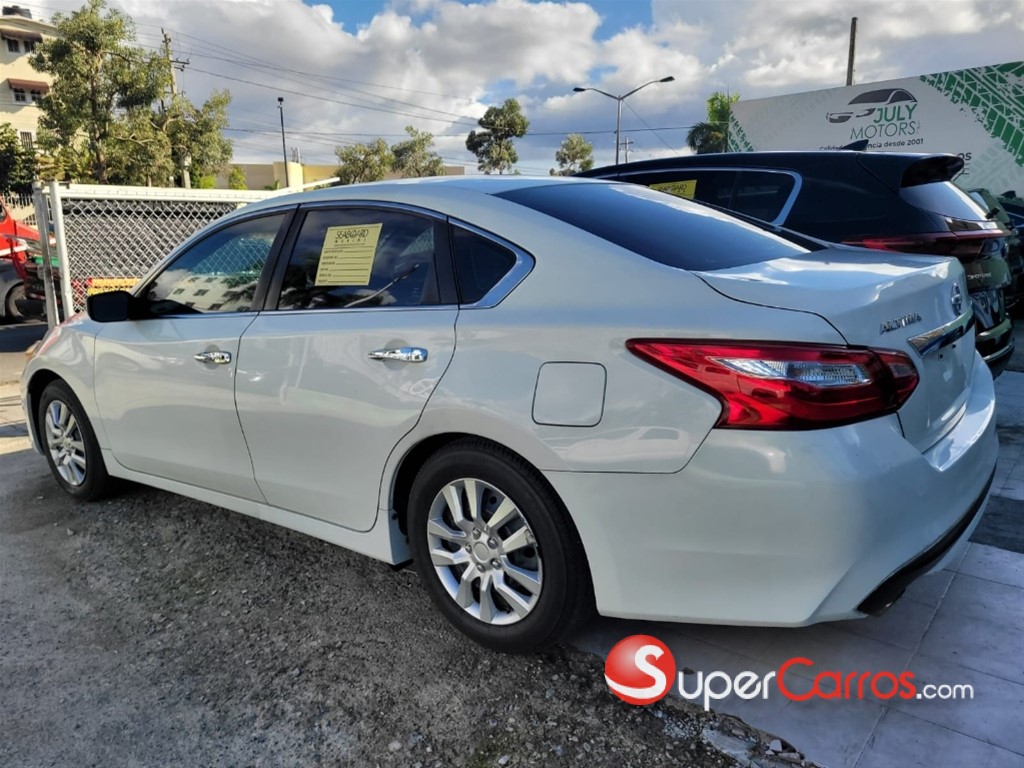 2017 Nissan Altima S — foto 5 / 11