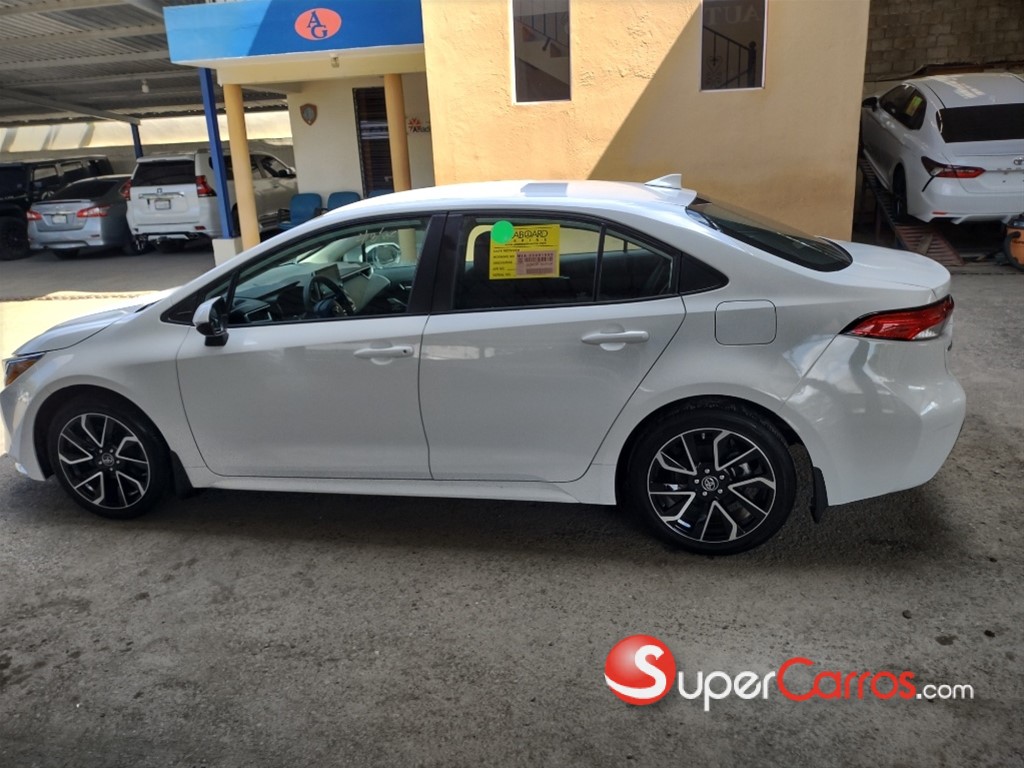 2021 Toyota Corolla LE — foto 2 / 11