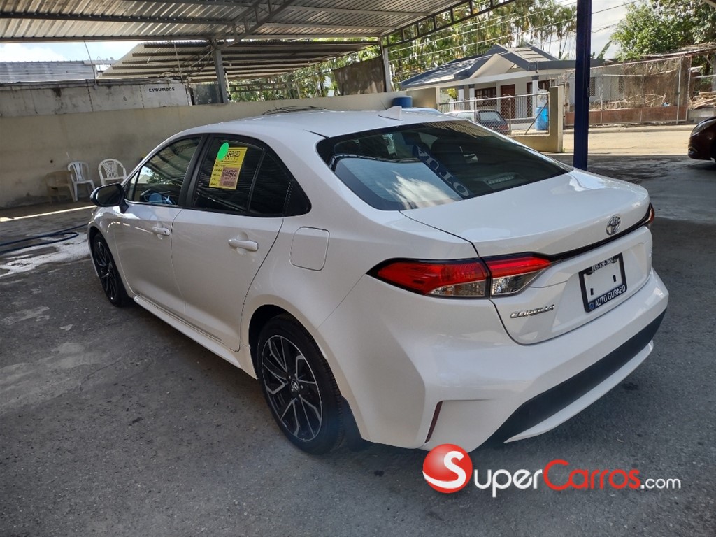 2021 Toyota Corolla LE — foto 9 / 11