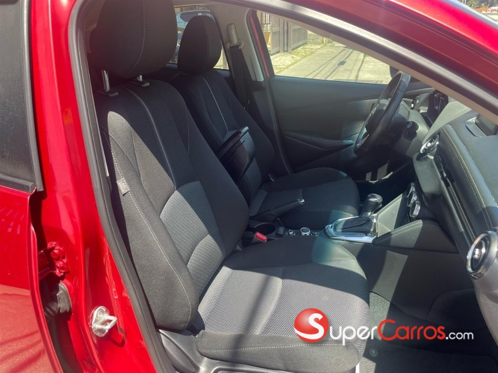 2019 Mazda Demio — foto 7 / 10