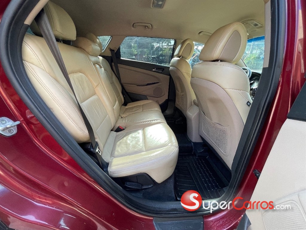 2017 Hyundai Tucson SE — foto 8 / 10