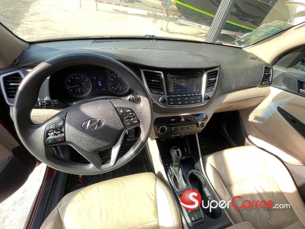 2017 Hyundai Tucson SE — foto 9 / 10