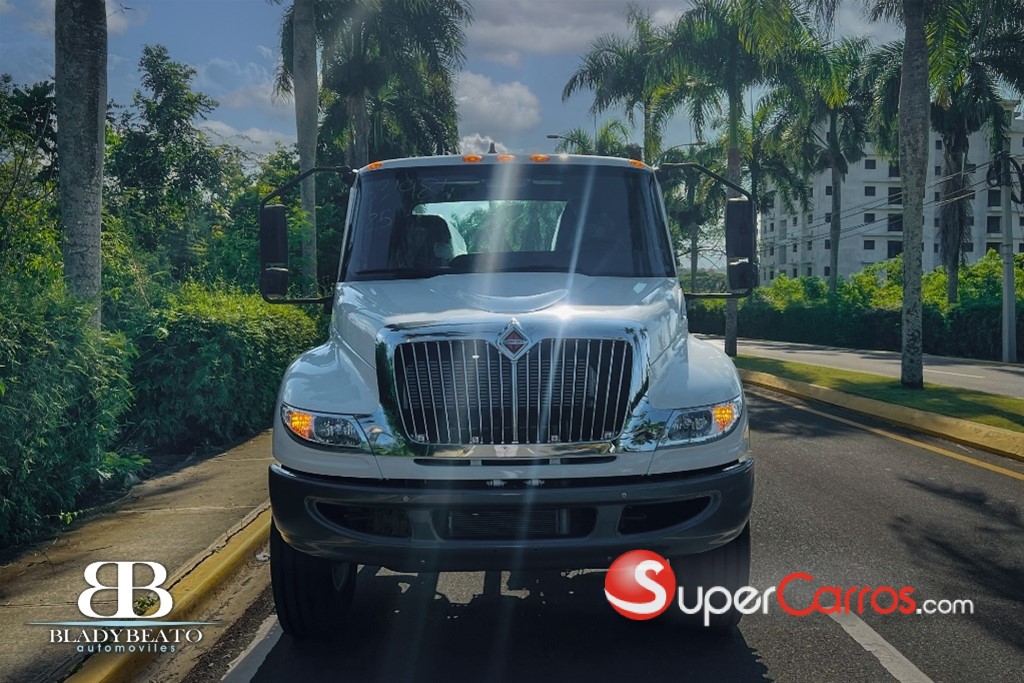 2025 International Camion — foto 2 / 10