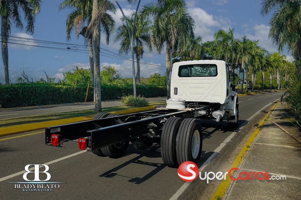 2025 International Camion — foto 4 / 10