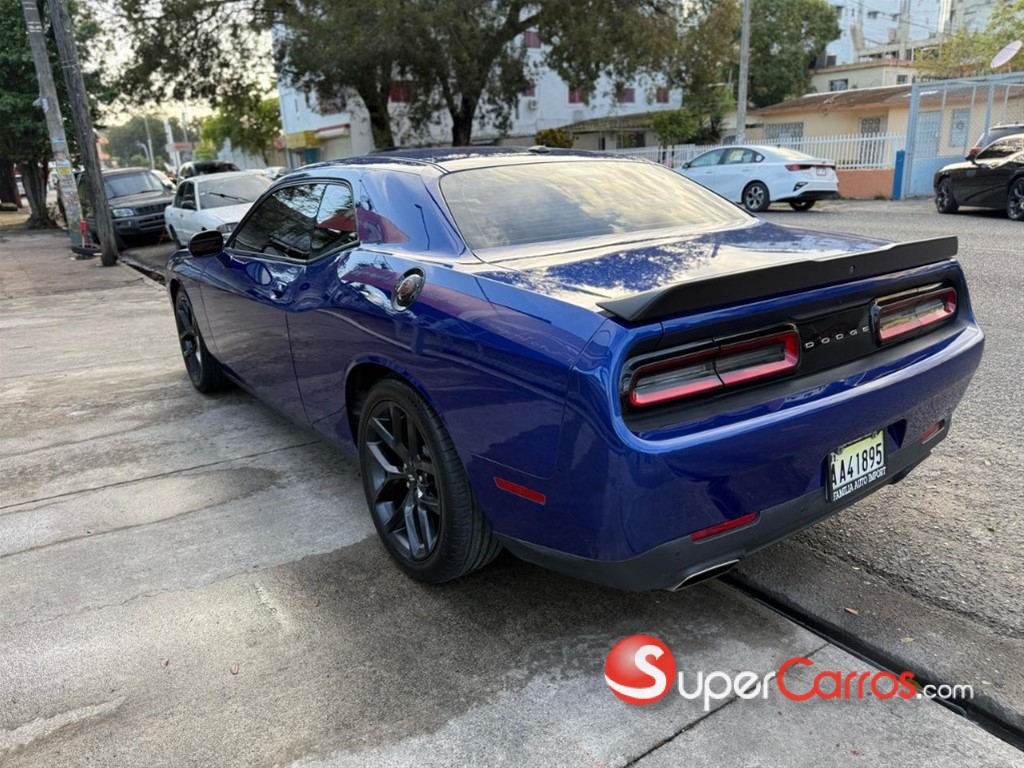 2019 Dodge Challenger SXT — foto 5 / 8