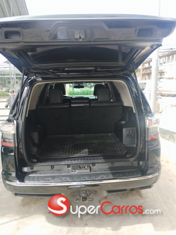 2018 Toyota 4 Runner Limited — foto 6 / 8