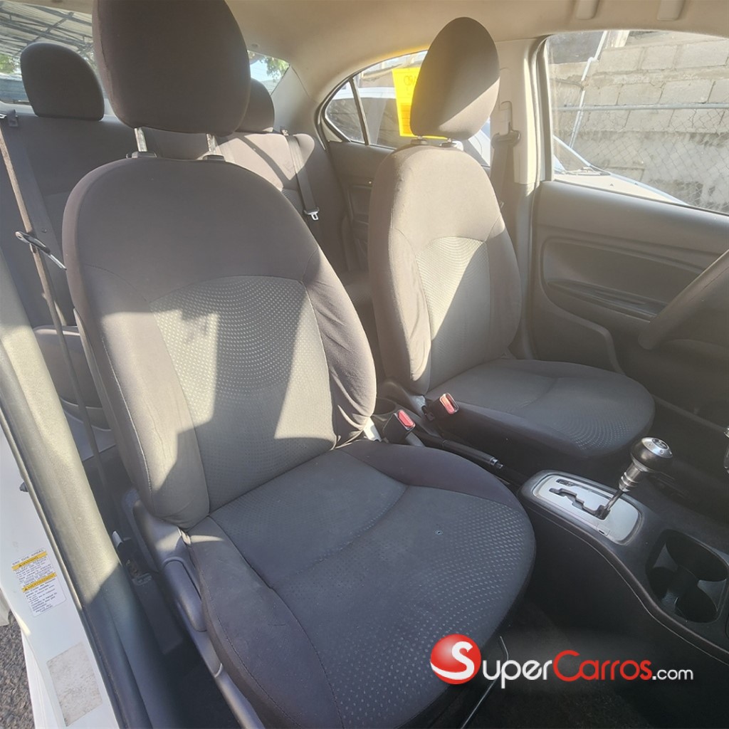 2019 Mitsubishi Motors Mirage G4 — foto 9 / 10