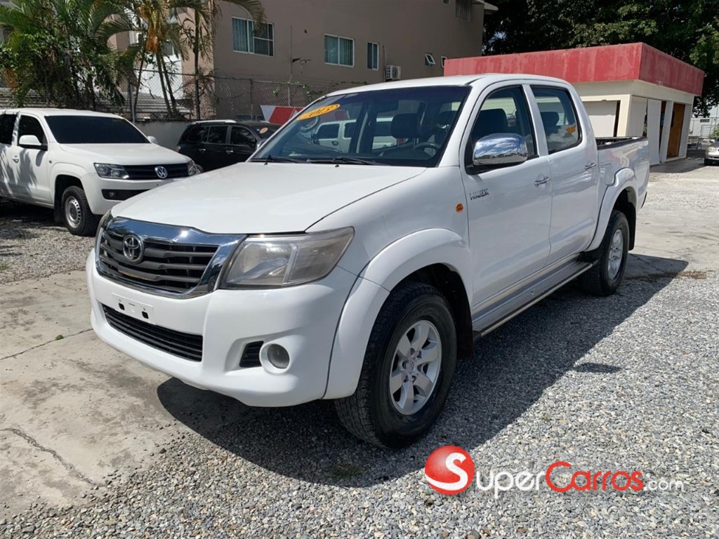 2013 Toyota Hilux 2.4 — foto 4 / 9