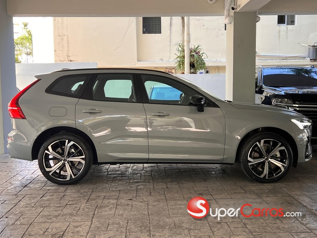2026 Volvo XC60 T8 Ultimate Recharge — foto 4 / 11