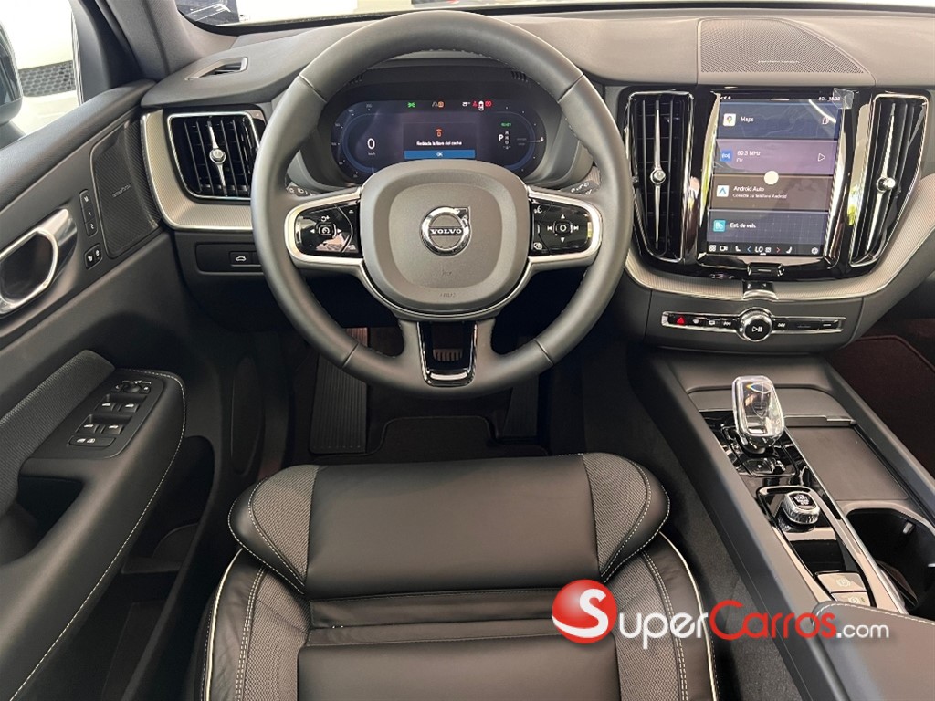 2026 Volvo XC60 T8 Ultimate Recharge — foto 8 / 11