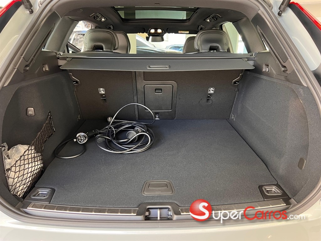 2026 Volvo XC60 T8 Ultimate Recharge — foto 10 / 11