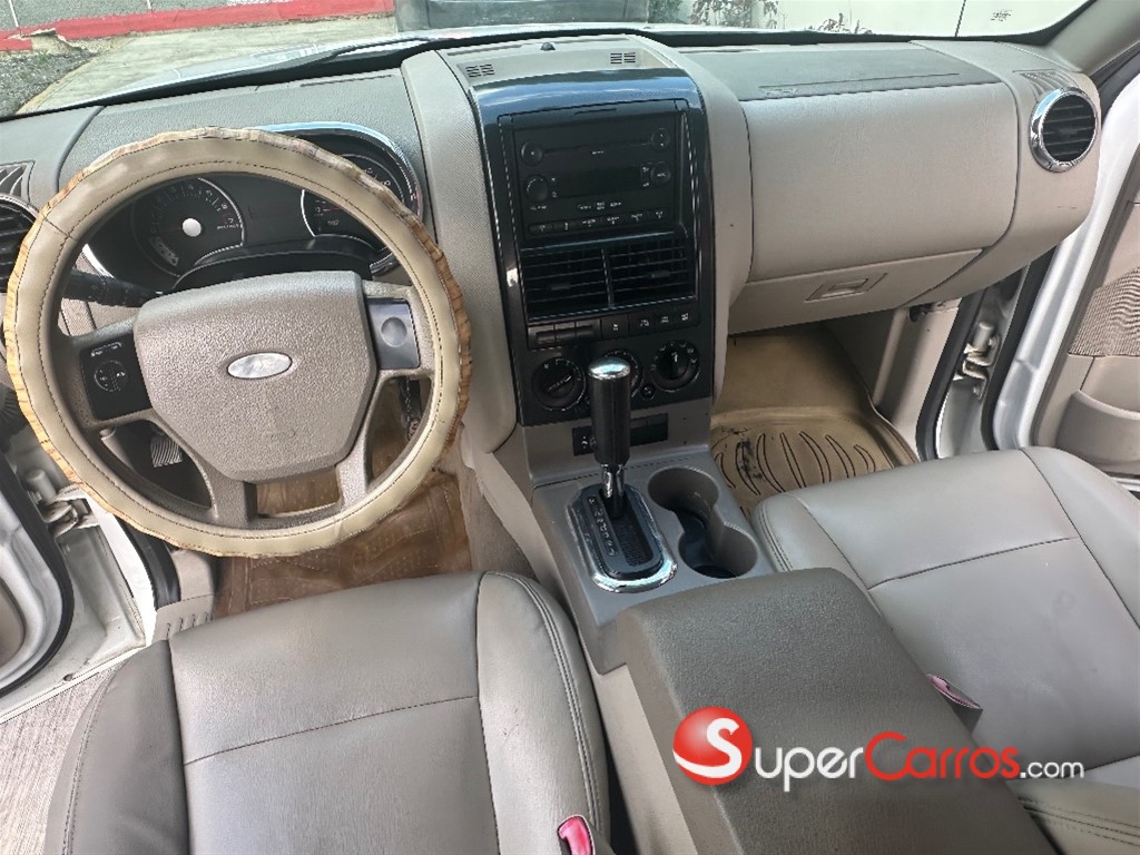 2007 Ford Explorer XLT 4WD — foto 7 / 11