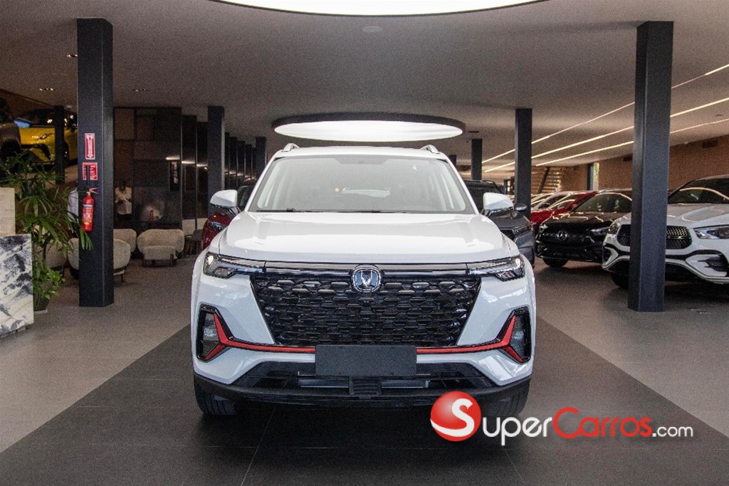 2027 Changan CS 35 Plus — foto 2 / 9