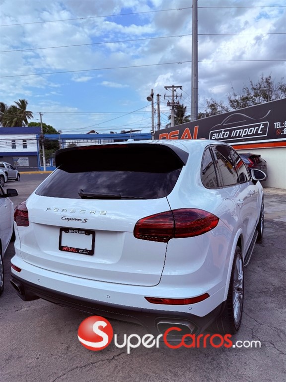 2017 Porsche Cayenne S — foto 4 / 7